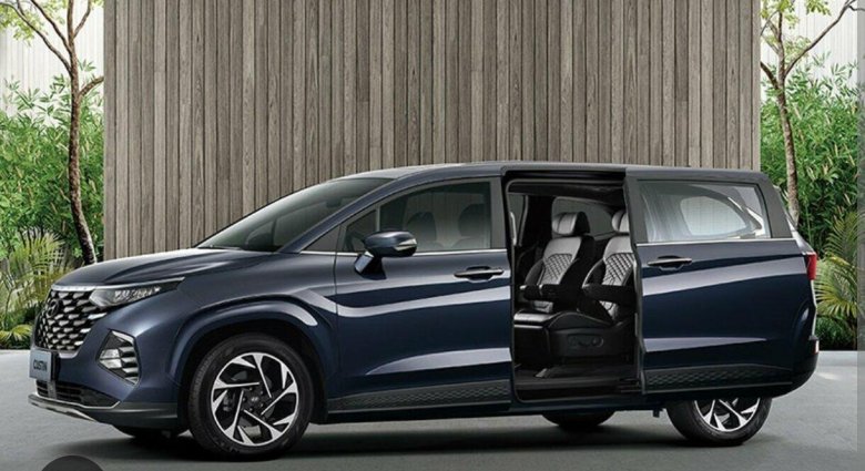 Hyundai Custin
