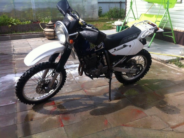 Suzuki Djebel 250