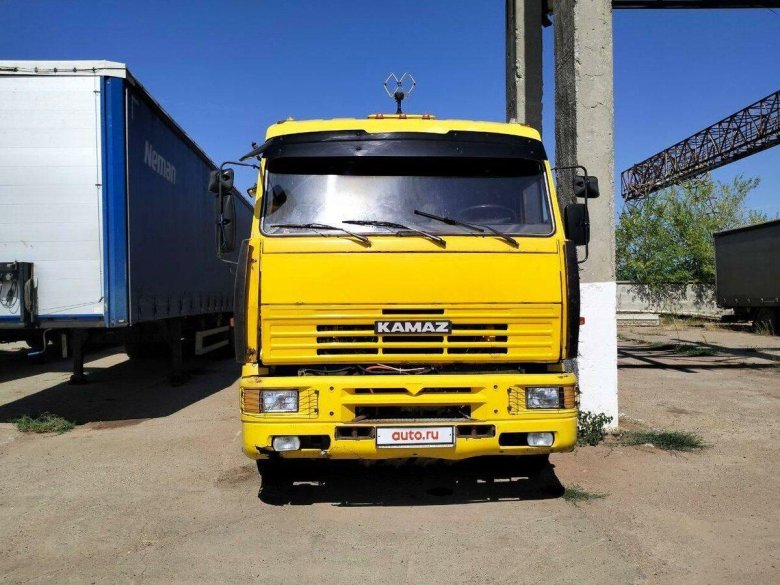 КАМАЗ 5460 желтый
