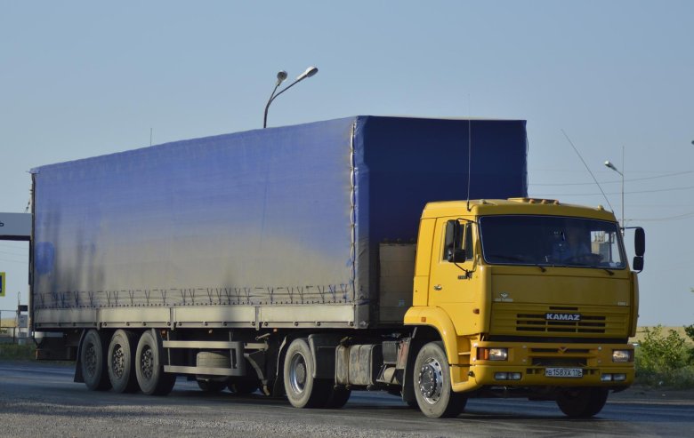 КАМАЗ-5460 седельный тягач