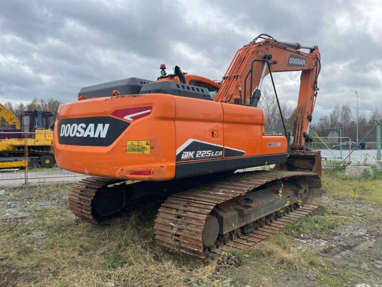 Doosan dx 225 lca