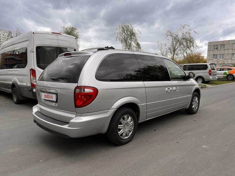 Chrysler town &amp; country iv
