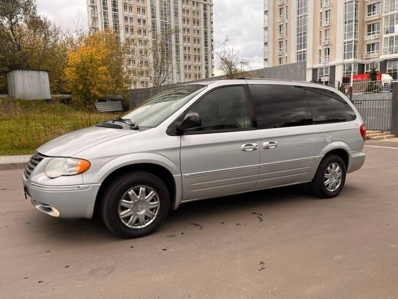 Chrysler town &amp; country iv