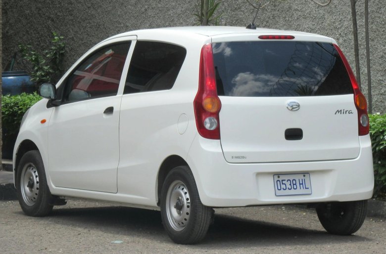 Daihatsu Mira 1.3