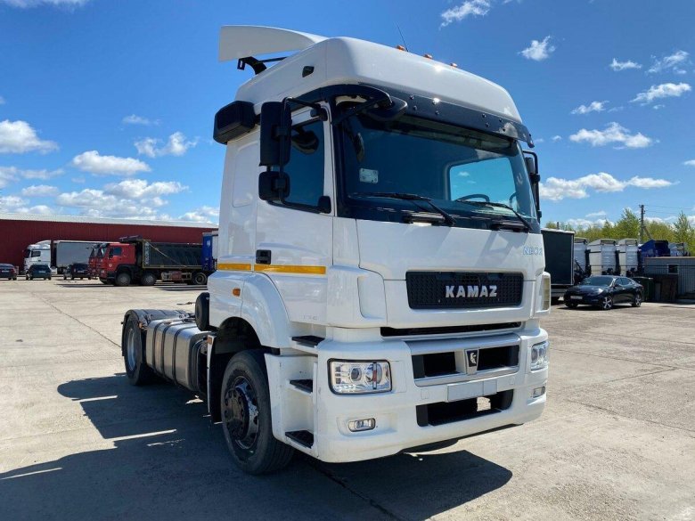 КАМАЗ тягач 2021