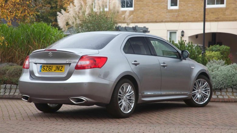 Suzuki седан kizashi