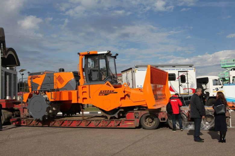 Компактор Бурлак um-38