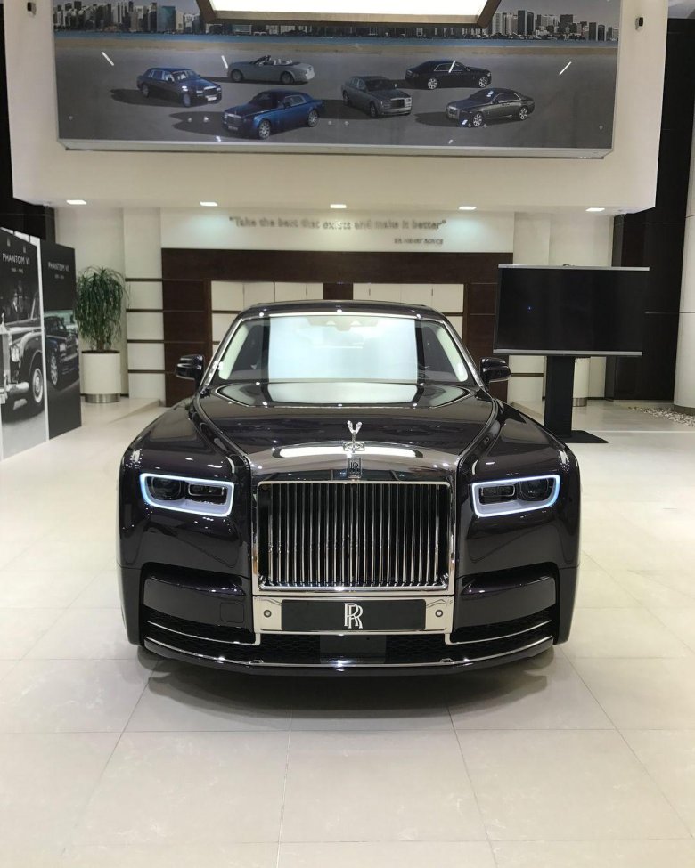 Rolls Royce Phantom 8