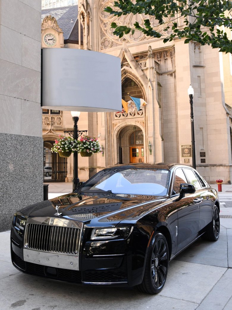 Роллс Ройс 2022