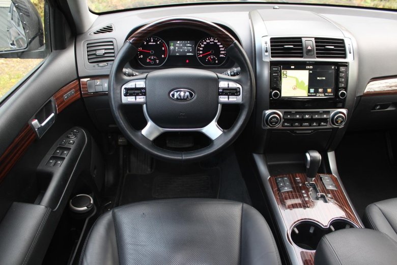 Kia Mohave 2010 салон