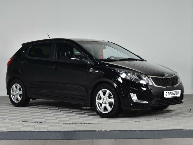 Киа Рио 2013 черный хэтчбек