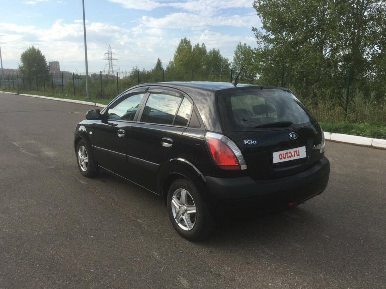Киа Рио 2006 хэтчбек черный