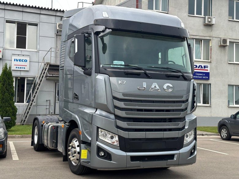 Джак тягач седельный