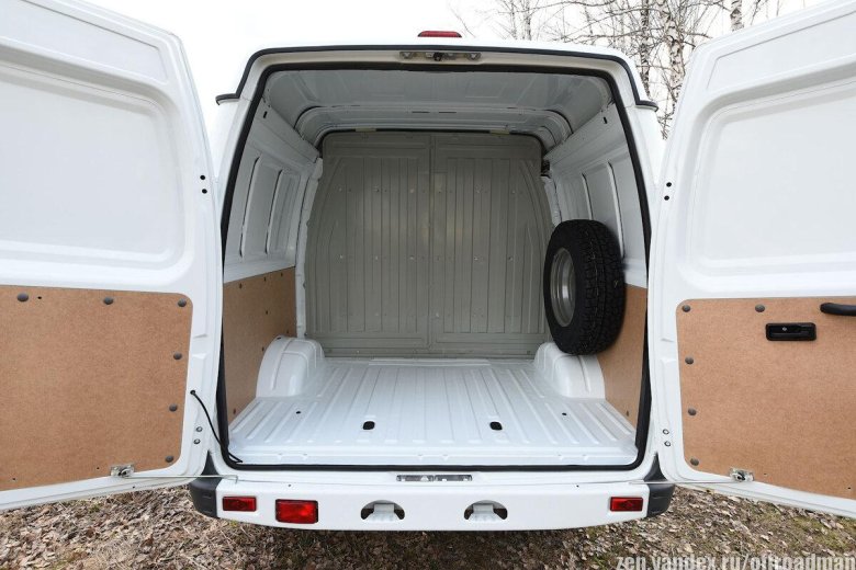 Соболь НН грузовой отсек