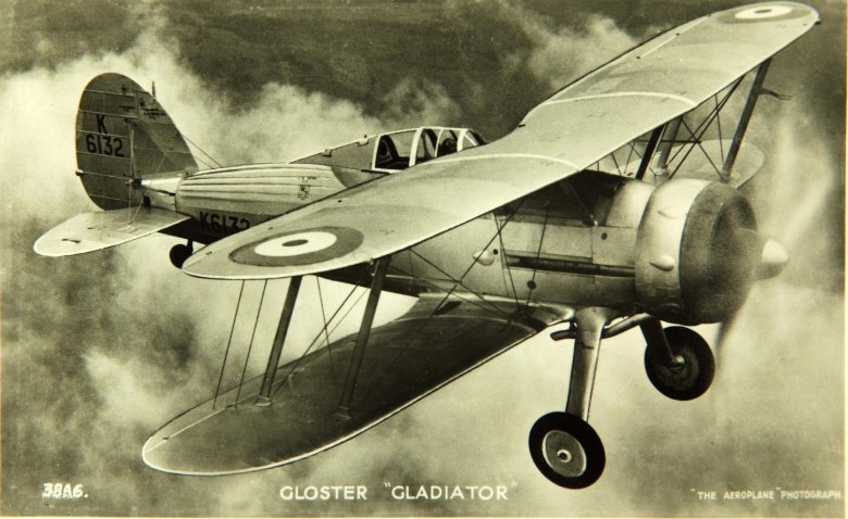 Самолет биплан Глостер Гладиатор
