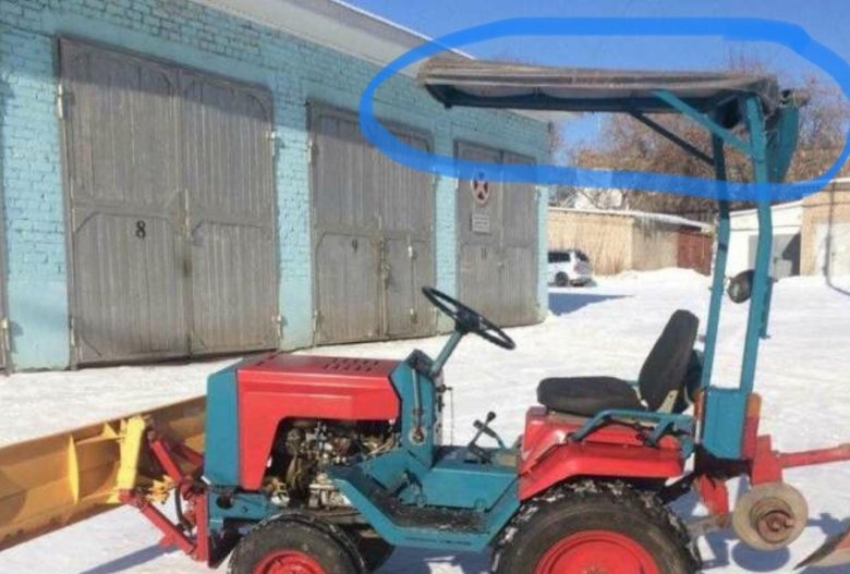 Трактор КМЗ-012
