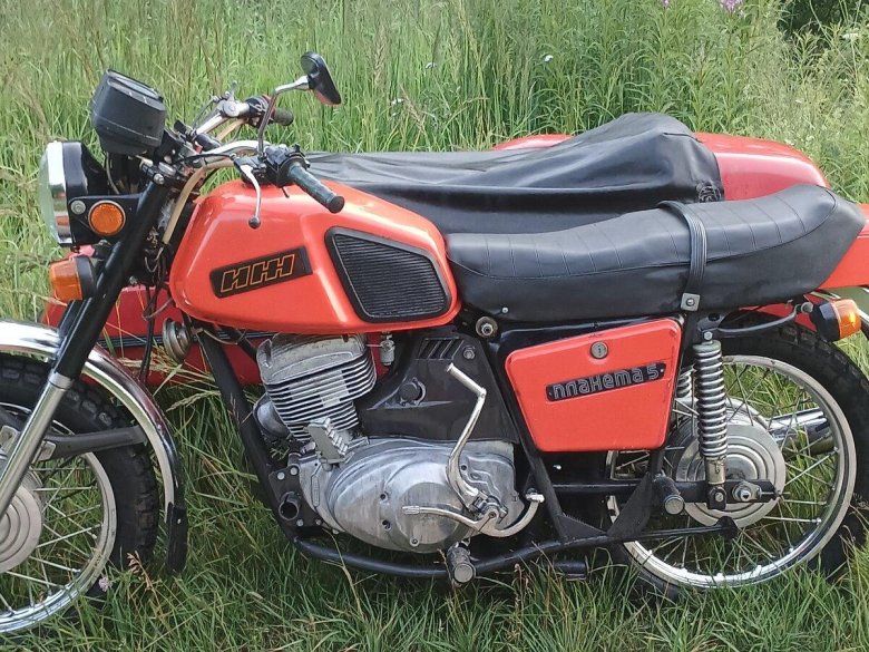 Мотоцикл иж планета 5