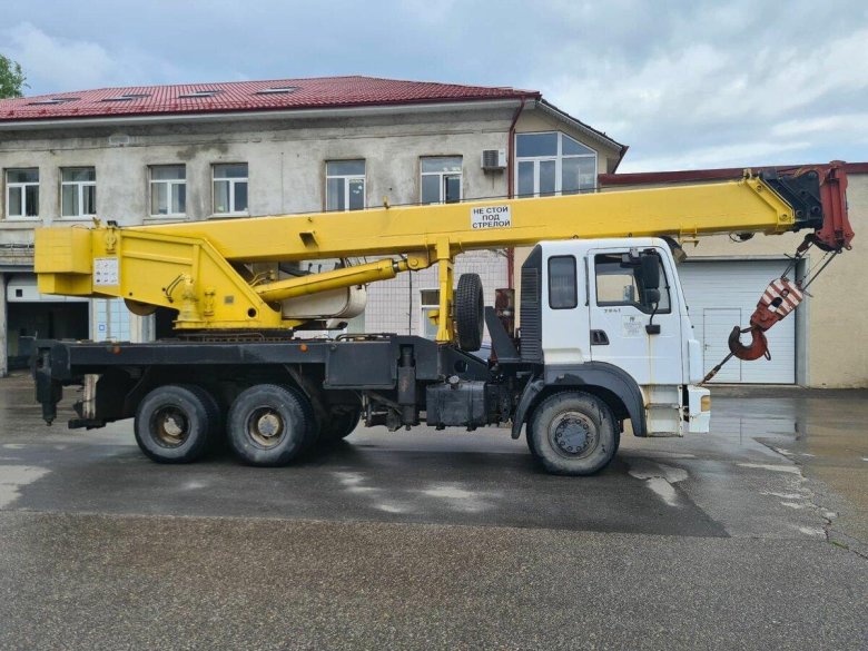 Внутри автомобиля