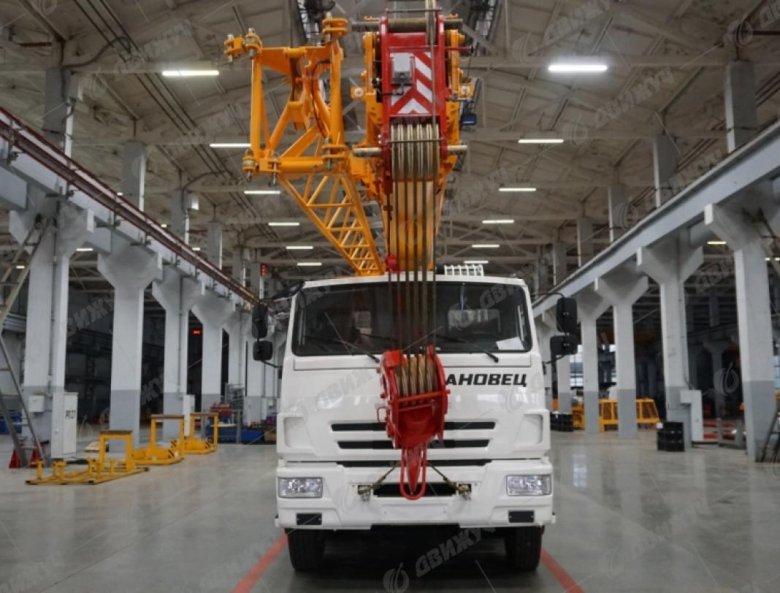 Автокран КС-55717к-1