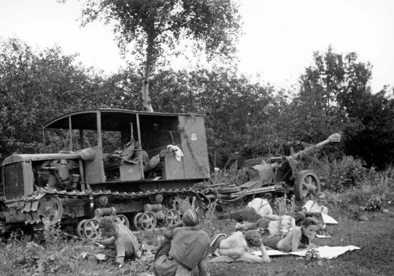 Бронетрактор ХТЗ-16