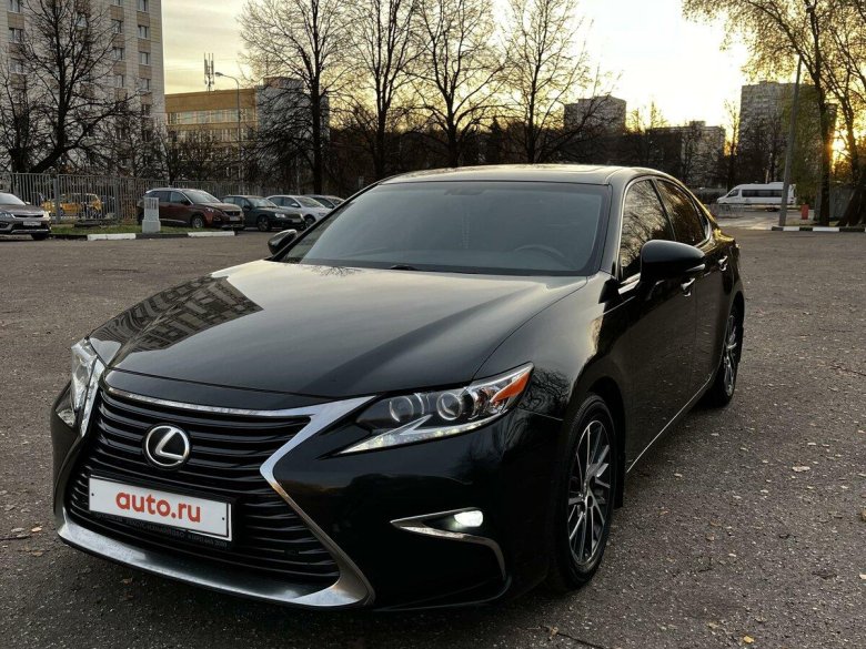 Лексус ЕС 250 2017