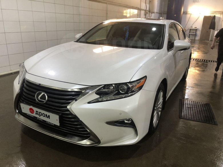 Лексус ЕС 200 такси