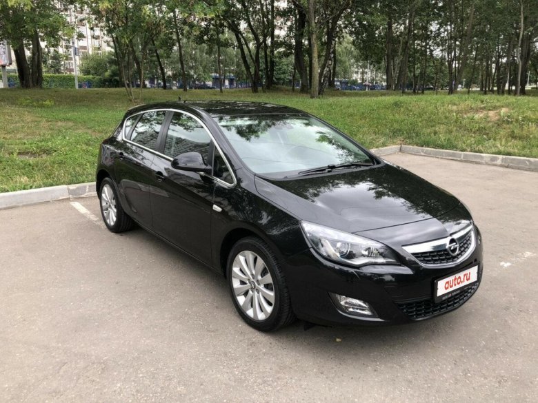 Опель Астра хэтчбек 2012 черный