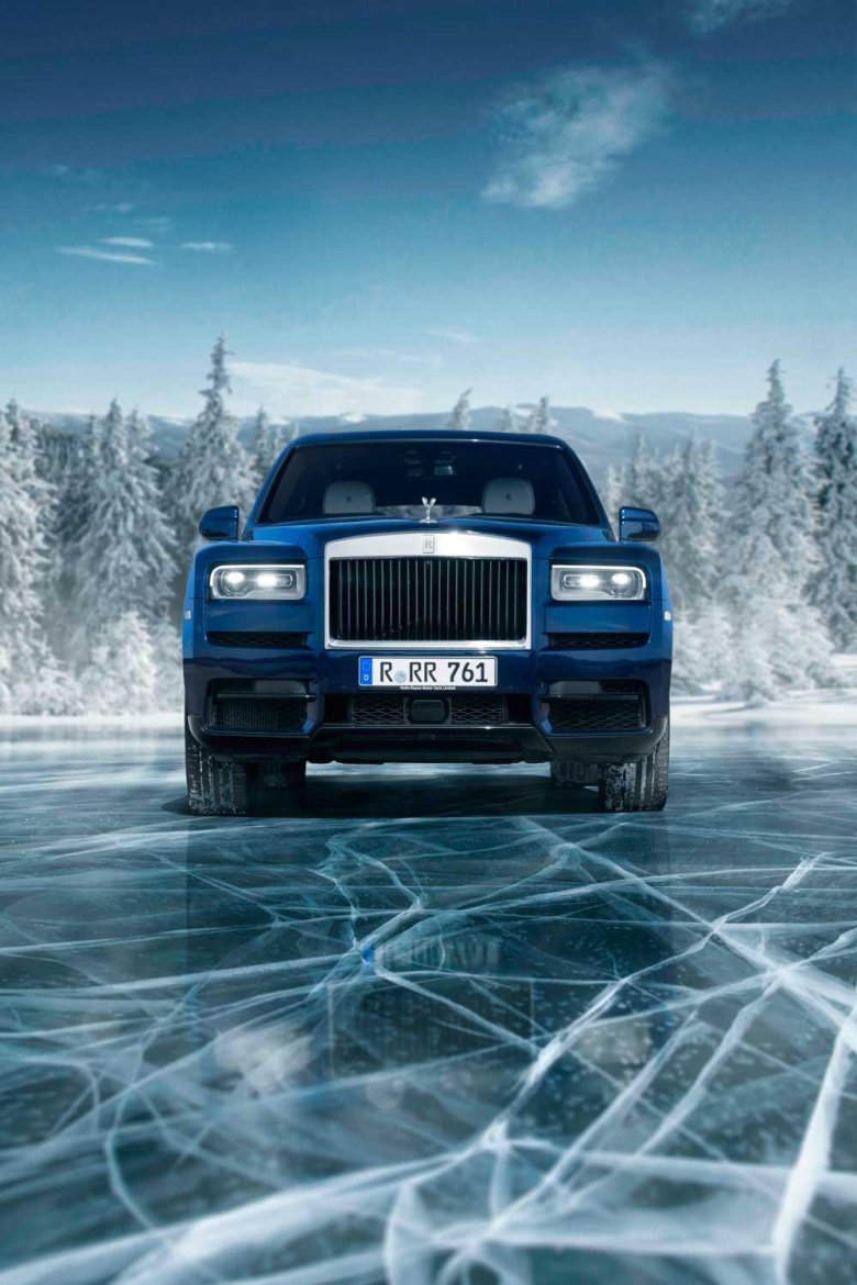 Rolls Royce Cullinan Frozen Lakes