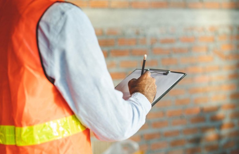 Инспектор - сюрвейер