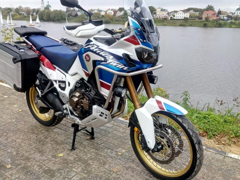 Хонда Африка Твин 1000