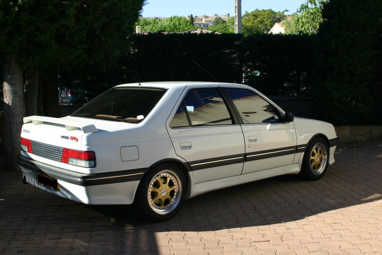 Peugeot 405 mi16