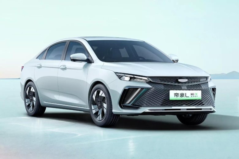 Geely Emgrand 2022