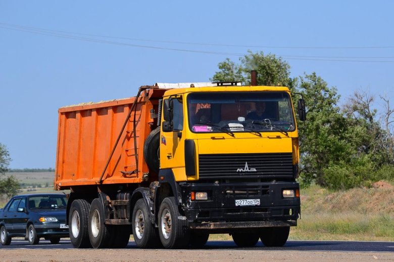 Самосвал МАЗ 6516 в9