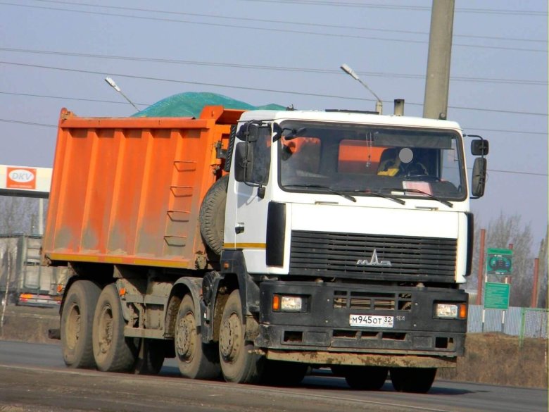 МАЗ 6516 самосвал