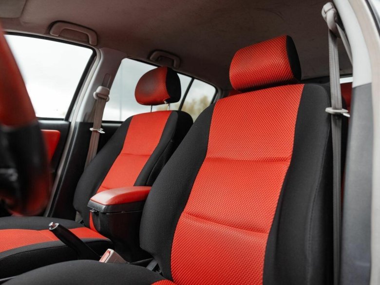 Внутри автомобиля