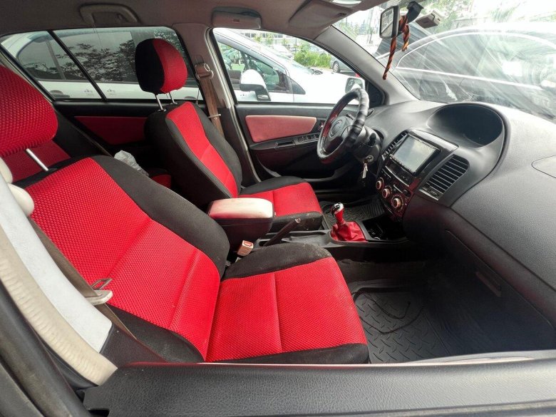 Внутри автомобиля