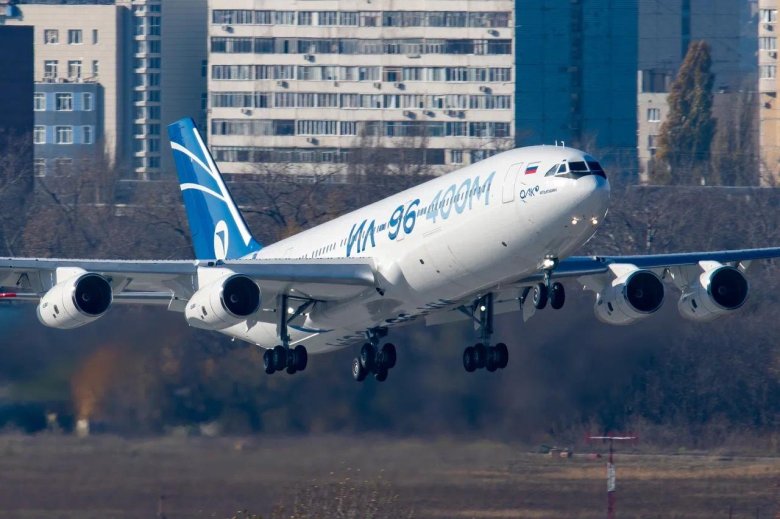 Ил 96-400 96104