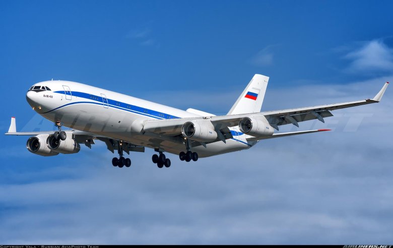 Самолет ил 96 400