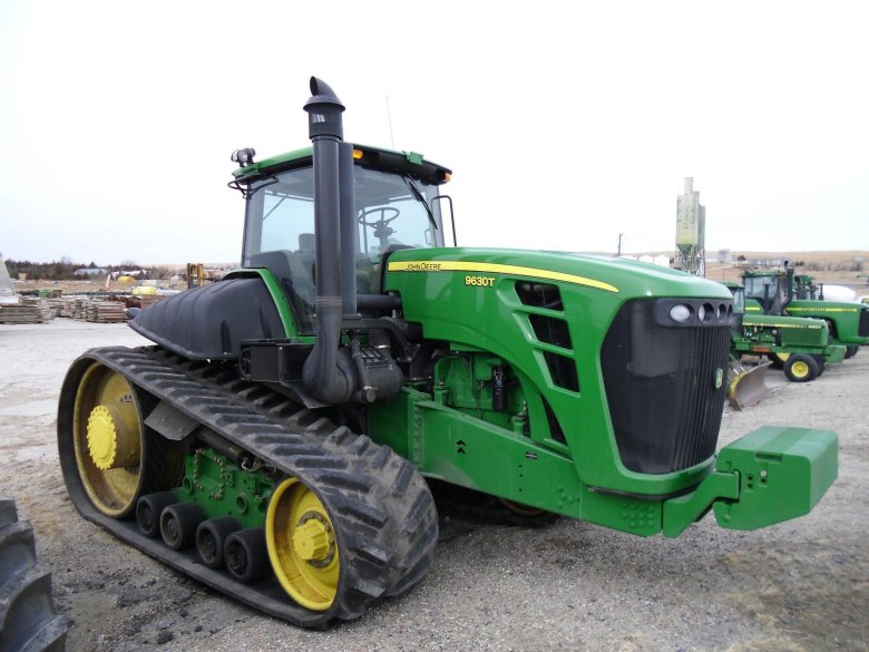 Трактор Джон Дир 8335r