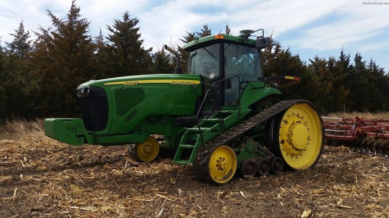 Трактор John Deere 8320