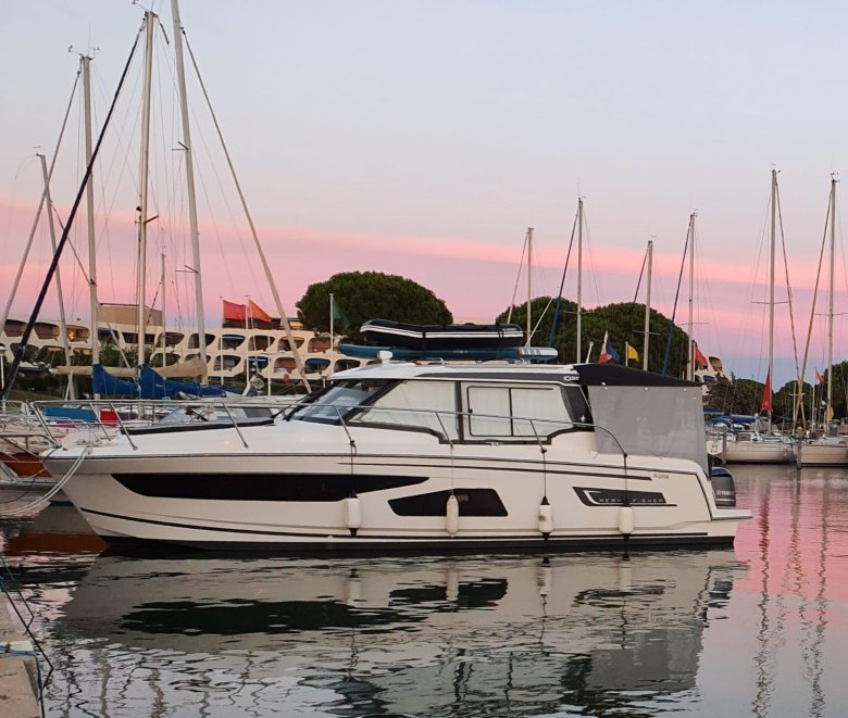 Автомобиль