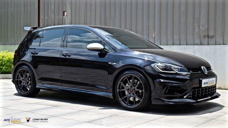 Volkswagen Golf 7 черный