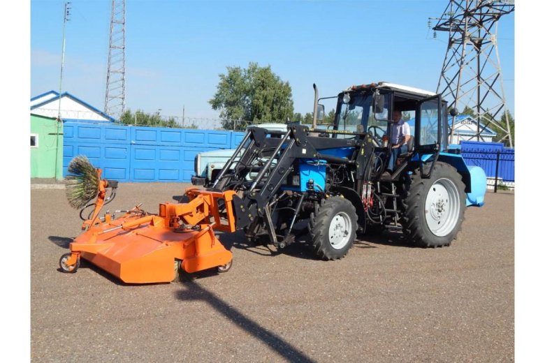 Передняя щетка c бункером ЩФС 2.0 Г (ГУ) сис. Увлж. На 500 л