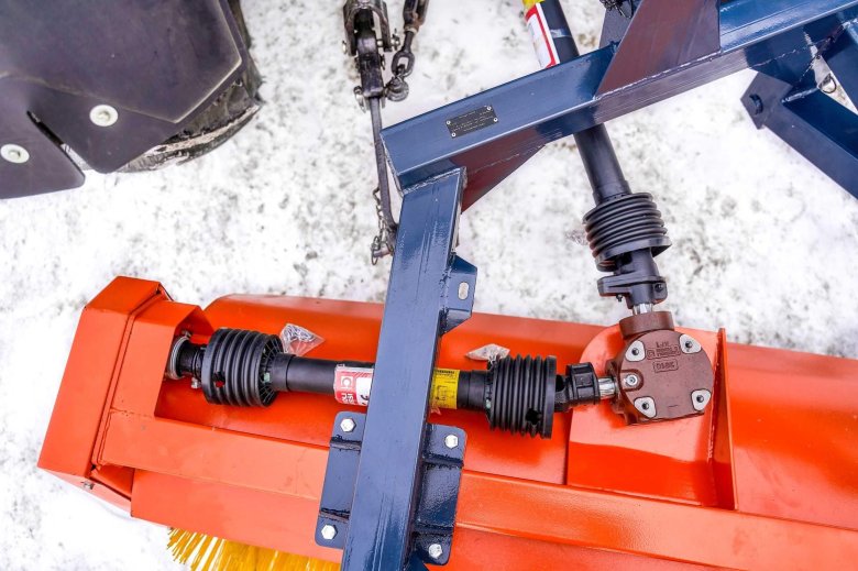 Щетка Коммунальная механическая БЗ-22.00.000 МТЗ-82 большая земля