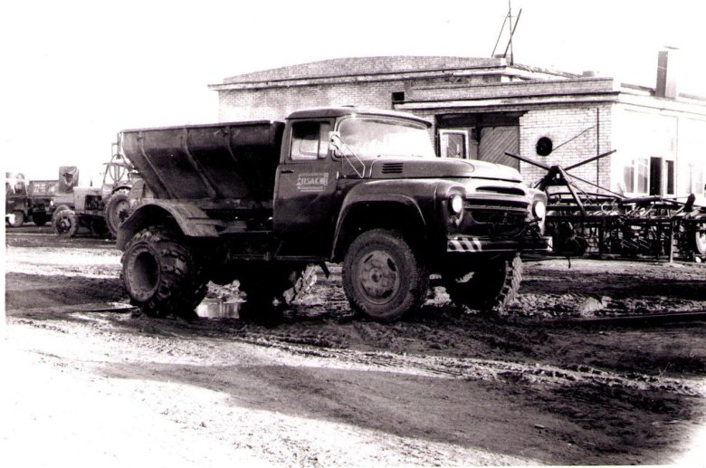 ЗИЛ 130 ММЗ 555