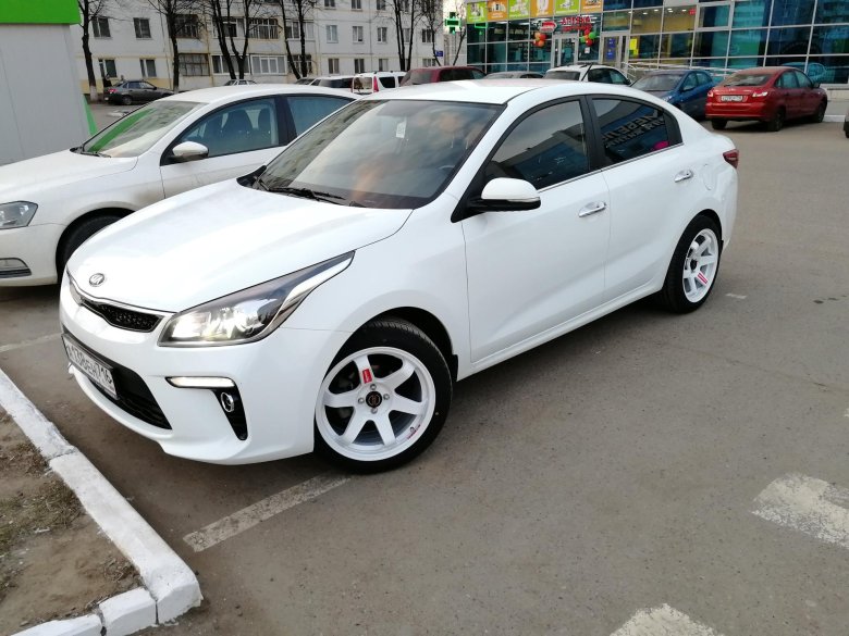 Kia Rio 4 r17