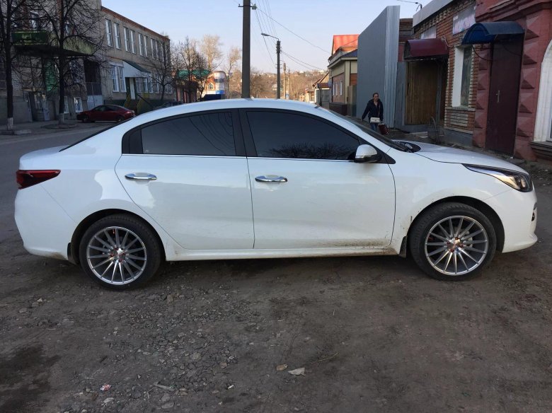 Kia Rio 4 r16