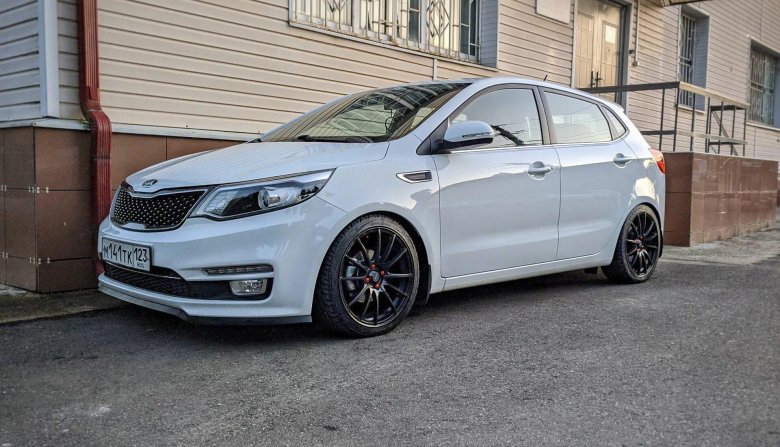 Kia Rio 4 r16