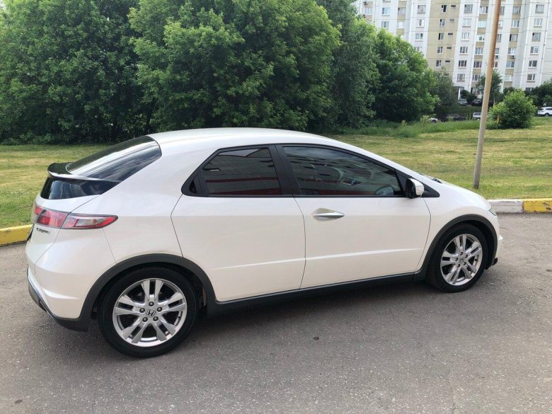 Хонда Цивик 1.8 140 л