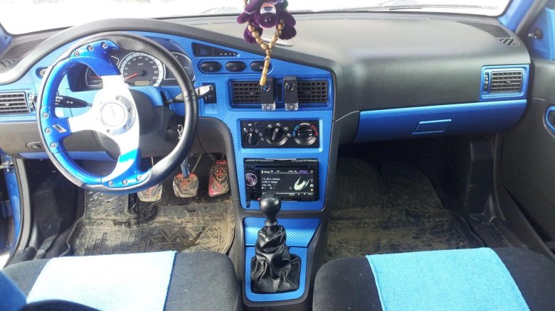 Внутри автомобиля